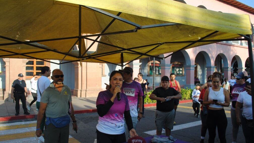 Apatzingán Celebra El Agua Con Una Carrera De Alto Impacto Y Premios En Efectivo 19 Foto De Archivo Carrera Capama 2025