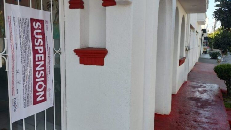 Clinica Con Falsos Cirujanos - El Día De Michoacán