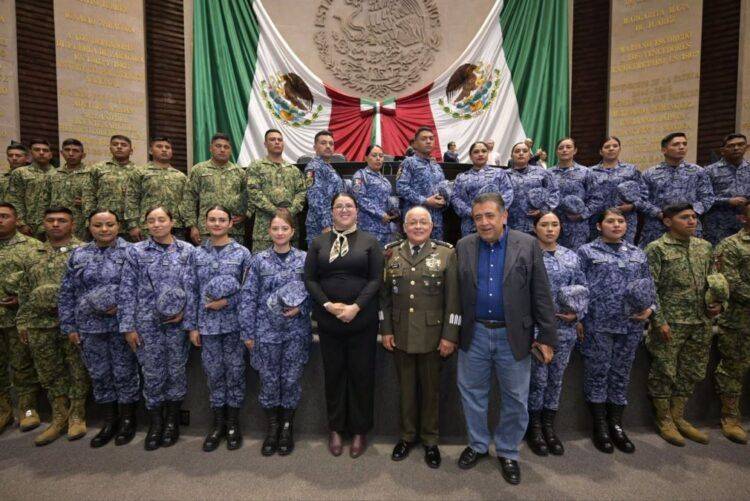 Ejercito Mexicano Lealtad Al Pueblo Y Defensa De La Constitucion Cruz Lucatero - El Día De Michoacán