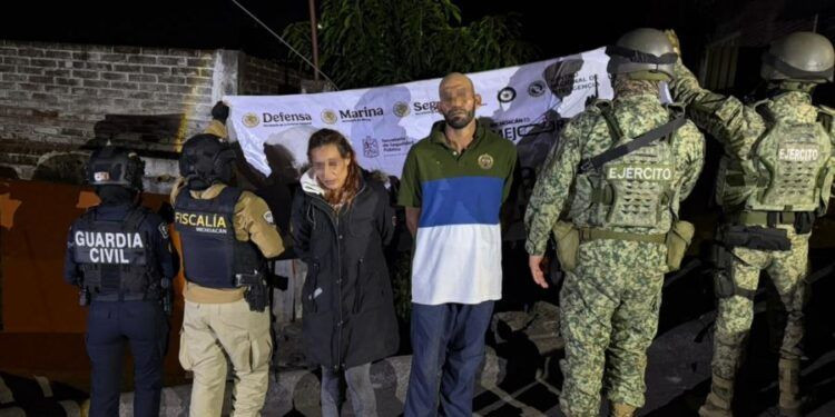 Fiscalía ejecuta cateo en Uruapan con apoyo de SSP y Defensa; aseguran droga y detienen a dos personas 1 aseguran droga y detienen a dos personas - El día de Michoacán