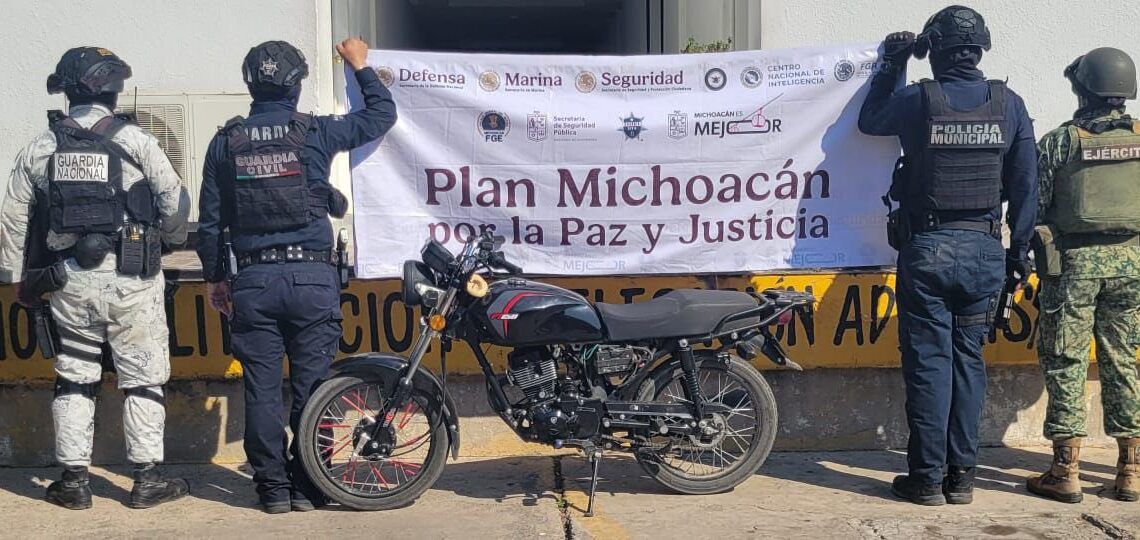 Tres policías heridos y dos sicarios abatidos dejan fuego cruzado en Epitacio Huerta