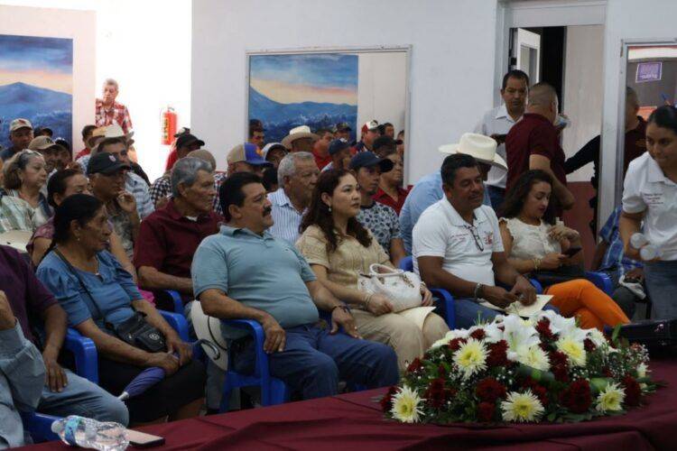 01 Irma Moreno Abre Las Puertas Al Financiamiento Con Tasas De Ensueno En Buenavista 3 - El Día De Michoacán