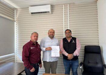 Gladyz Butanda Nombra Al Arquitecto Carlos Parra Como Delegado En Apatzingán Para Transformar El Transporte