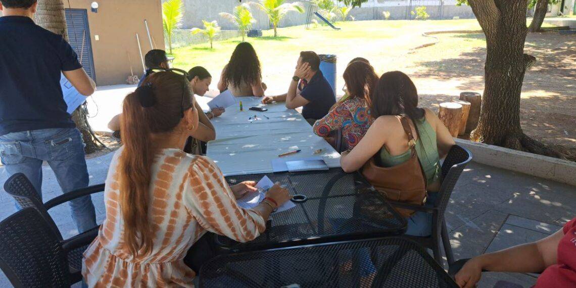 En Parácuaro: joven motociclista es arrollada y asesinada por vehículo; ¡CONDUCTOR HOMICIDA HUYE!