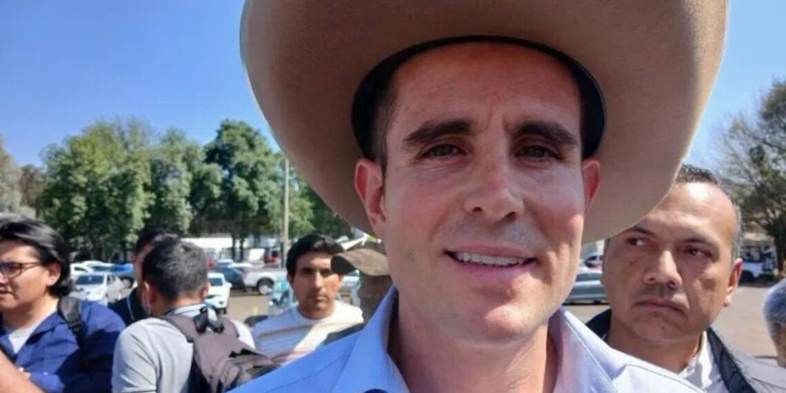 Carlos Bautista Tafolla Diputado - El Día De Michoacán