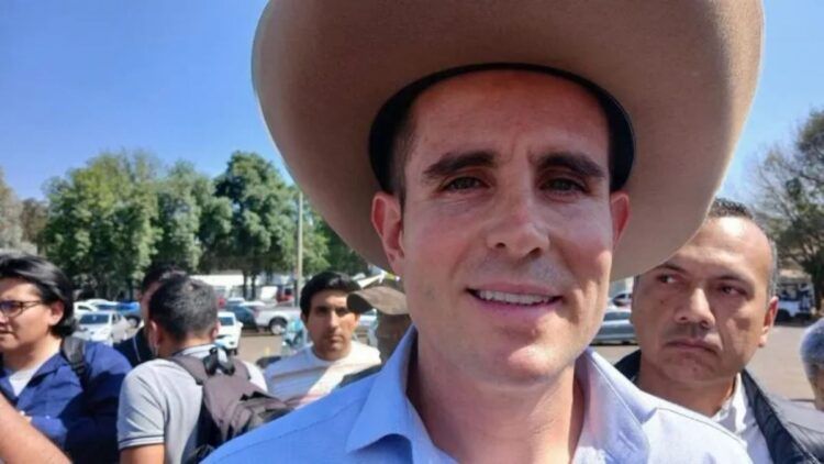 Carlos Bautista Tafolla Diputado - El Día De Michoacán