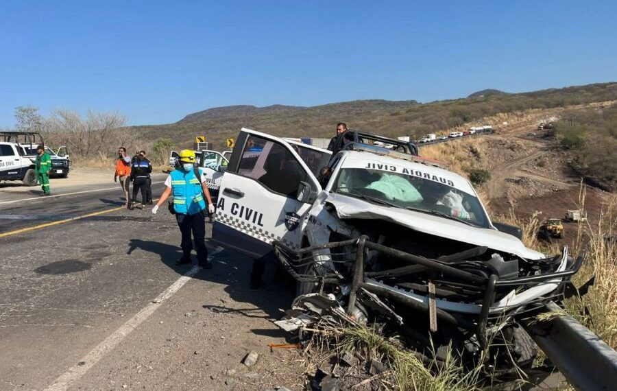 Impacto Frontal En La Siglo Xxi: Patrulla Volcada Y Guardias Civiles Gravemente Heridos 19 Choque Guardia Civil - El Día De Michoacán