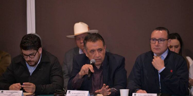 Cruz Lucatero Destaca Avances En Ley De Aguas - El Día De Michoacán