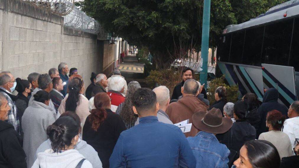 Gladyz Butanda nombra al Arquitecto Carlos Parra como delegado en Apatzingán para transformar el transporte