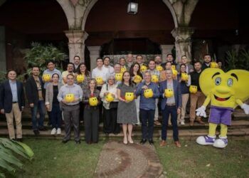 Dos Héroes Caen En Combate Contra Las Llamas En Tacámbaro