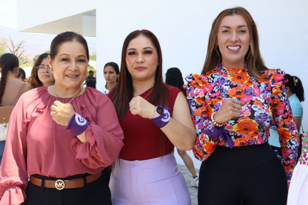 ¡Traspasa Fronteras! Presidenta Irma Moreno Invitada Especial En Apatzingán Y Pone En Alto El Liderazgo Transformador De Buenavista 21 Irma Moreno Con Channel Rios Directora Del Instituto De La Mujer Y Diversidad - El Día De Michoacán