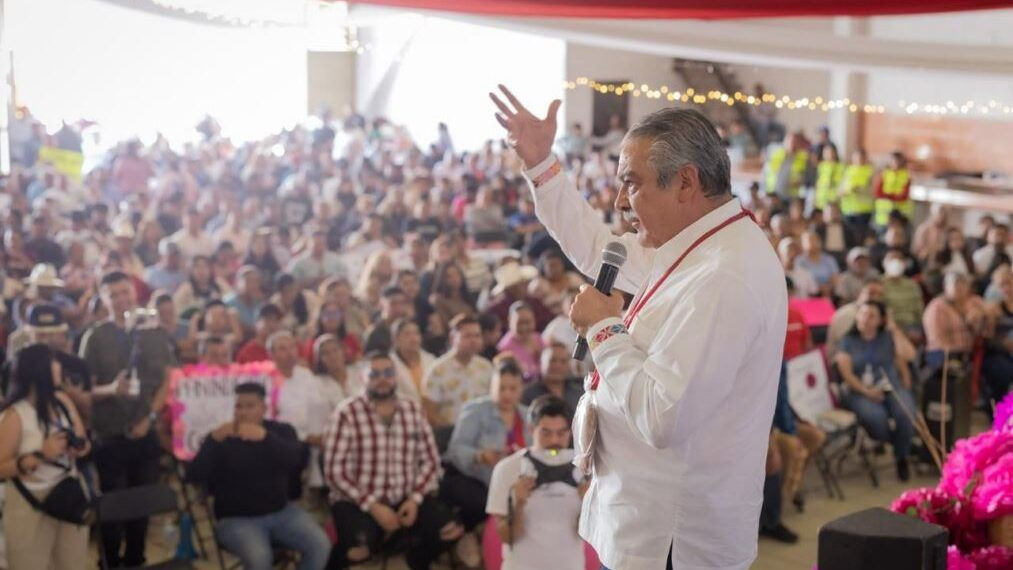 R Moron - El Día De Michoacán