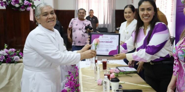 En Apatzingán, cada mujer es una heroína que transforma su comunidad