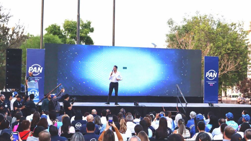 Alfonso Martinez Nombrado Coordinador Estatal Del Cambio Y La Defensa De La Familia - El Día De Michoacán