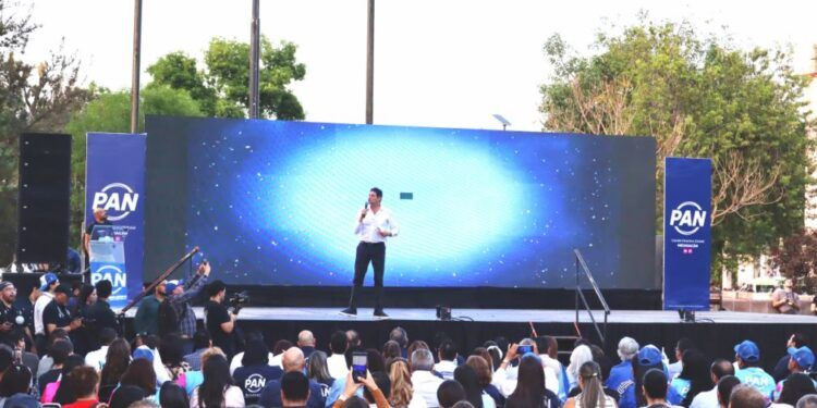 Guardianes Del Camino Aseguran A Dos Hombres Con Droga, Cartuchos Y Un Arma Calibre .50