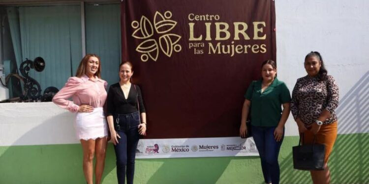 ¡65 Kilos De Mariguana En Simples Maletas! Mujer Fue Capturada Por Los Guardianes Del Camino En La Autopista De Occidente