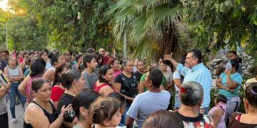 Cruz Lucatero Pone En Marcha Programa De Abasto Popular En Apatzingán