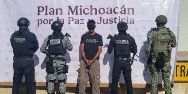 Trabajador de pipa de gas queda herido tras flamazo en un tanque estacionario