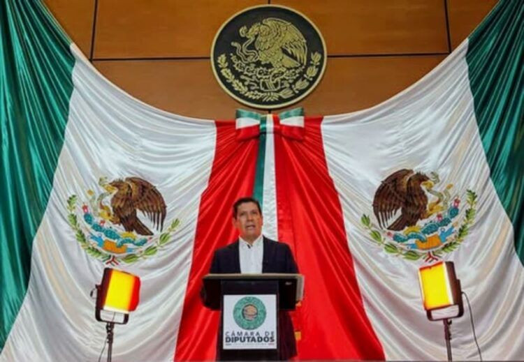 Ernesto Nunez - El Día De Michoacán