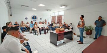 Fiscalía de Michoacán impulsa acciones para fortalecer la atención con enfoque de derechos humanos y diversidad sexual 2 Investigan homicidio de un hombre en Caleta de Campos