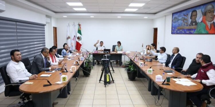 ¡65 Kilos De Mariguana En Simples Maletas! Mujer Fue Capturada Por Los Guardianes Del Camino En La Autopista De Occidente