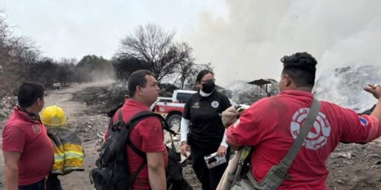 Trabajador de pipa de gas queda herido tras flamazo en un tanque estacionario