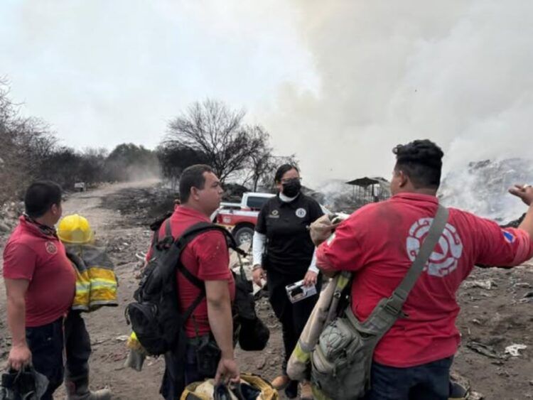 Incendio Basurero Apatzingan 1 - El Día De Michoacán