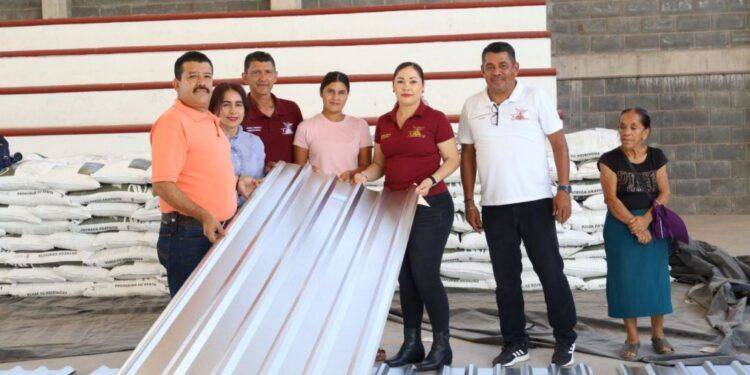 ¡65 Kilos De Mariguana En Simples Maletas! Mujer Fue Capturada Por Los Guardianes Del Camino En La Autopista De Occidente