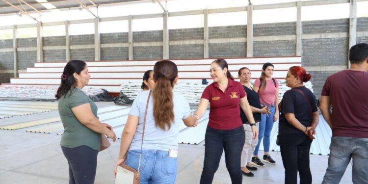 ¡65 KILOS DE MARIGUANA EN SIMPLES MALETAS! Mujer fue capturada por los Guardianes del Camino en la Autopista de Occidente