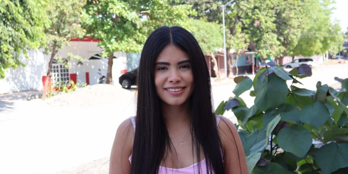 Credito A La Palabra, Paola Castañeda Llama Al Registro En Apatzingán: “Es El Momento De Las Michoacanas” 19 Paola Castaneda - El Día De Michoacán