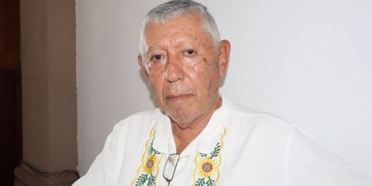 Comando Armado Vacía Dos Vagones De Ferrocarril En La Piedad