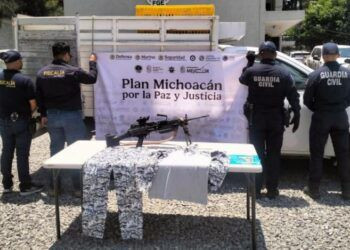 Guardianes Del Camino Aseguran A Dos Hombres Con Droga, Cartuchos Y Un Arma Calibre .50