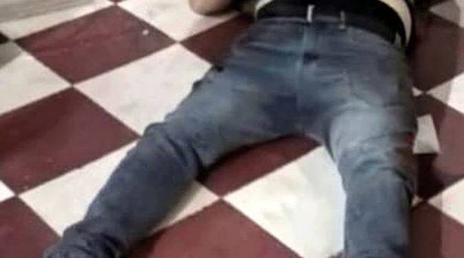 “Al Yayo” Lo sorprendieron mientras bebía: lo ejecutaron a balazos en un autoservicio de Apatzingán 1 “Al Yayo” Lo sorprendieron mientras bebía: lo ejecutaron a balazos en un autoservicio de Apatzingán