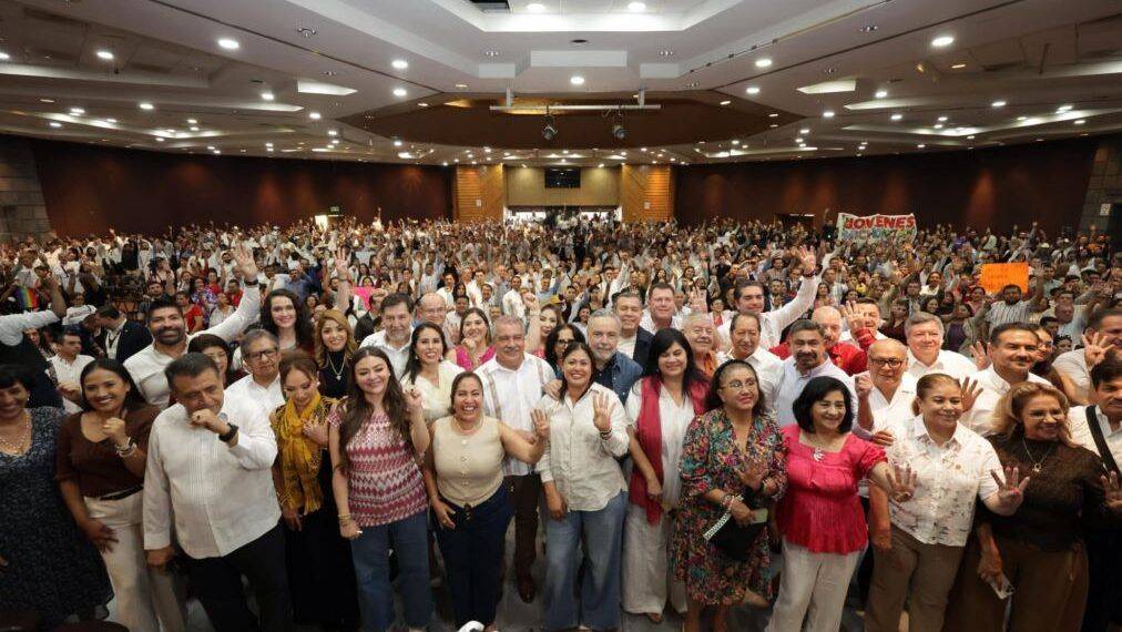 Sectores sociales arropan a Raúl Morón; senador encabeza con entusiasmo la unidad política en Michoacán
