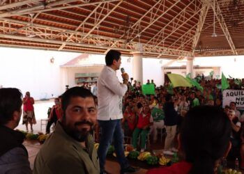 Fanny Arreola lidera la transformación de Apatzingán a través del programa “Jóvenes Uniendo al Barrio”