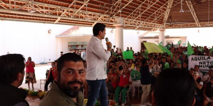 Fanny Arreola lidera la transformación de Apatzingán a través del programa “Jóvenes Uniendo al Barrio”