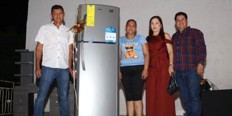 ¡Transformación con corazón! Irma Moreno convierte el Día de las Madres en una fiesta de ensueño para Santa Ana