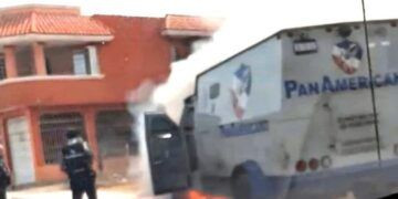 Se Incendia Camión Blindado De Valores En Tepalcatepec; Autoridades Investigan Causas Del Siniestro 2 Francisco Aguilar Convierte En Prioridad Comunidades Rurales De Apatzingán