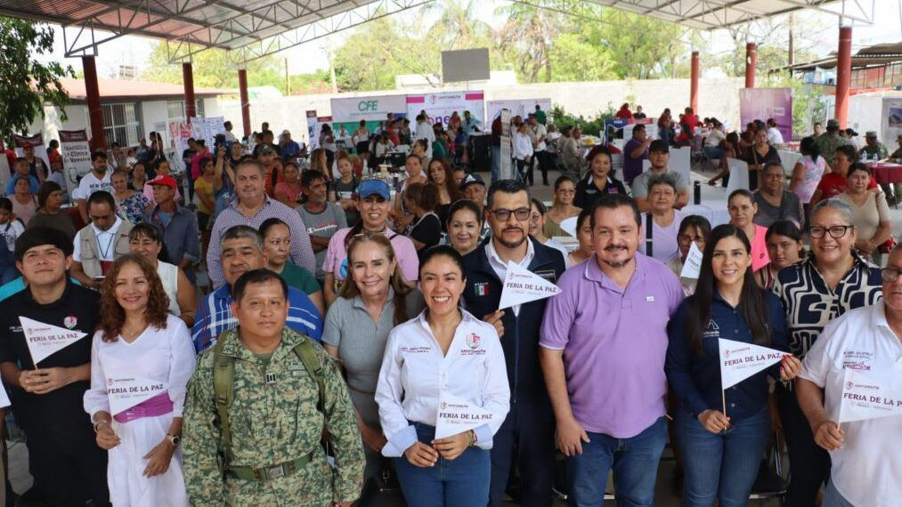 “Vamos escuela por escuela, con el corazón en la educación”: Iván Santamaría inicia entrega de material didáctico y deportivo en la región de Apatzingán