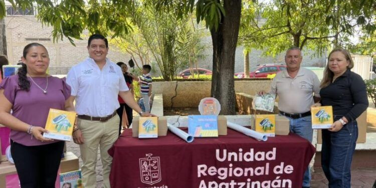 “Vamos escuela por escuela, con el corazón en la educación”: Iván Santamaría inicia entrega de material didáctico y deportivo en la región de Apatzingán