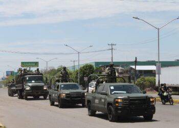 Refuerzo militar en Tierra Caliente: Arriban más de 300 elementos del Ejército Mexicano a Apatzingán