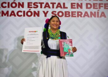 Carmelo Domínguez desafía a Rectoría y retoma su cargo por mandato judicial; autoridades brillan por su ausencia