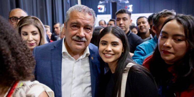 Iván Santamaría: Pasión y Compromiso por la Educación Rural en la Clausura de la Misión Cultural No. 21