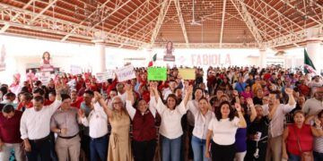 ¡Diputado José Luis Cruz Lucatero lleva la defensa de la soberanía hasta las calles de Apatzingán!