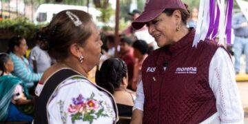 Gobierno de Apatzingán atiende de manera inmediata socavón en la colonia Babilonia