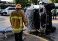 Autoridades aseguran auto con armamento en Lázaro Cárdenas