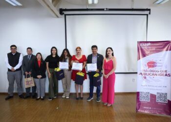 Gobierno de Apatzingán atiende de manera inmediata socavón en la colonia Babilonia