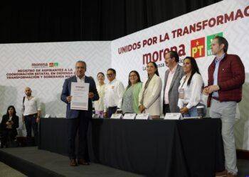 Carmelo Domínguez desafía a Rectoría y retoma su cargo por mandato judicial; autoridades brillan por su ausencia