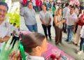 Autoridades aseguran auto con armamento en Lázaro Cárdenas