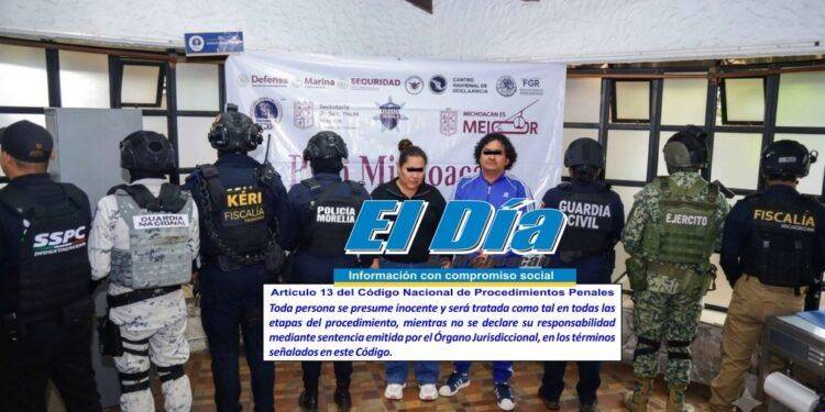 Carmelo Domínguez desafía a Rectoría y retoma su cargo por mandato judicial; autoridades brillan por su ausencia